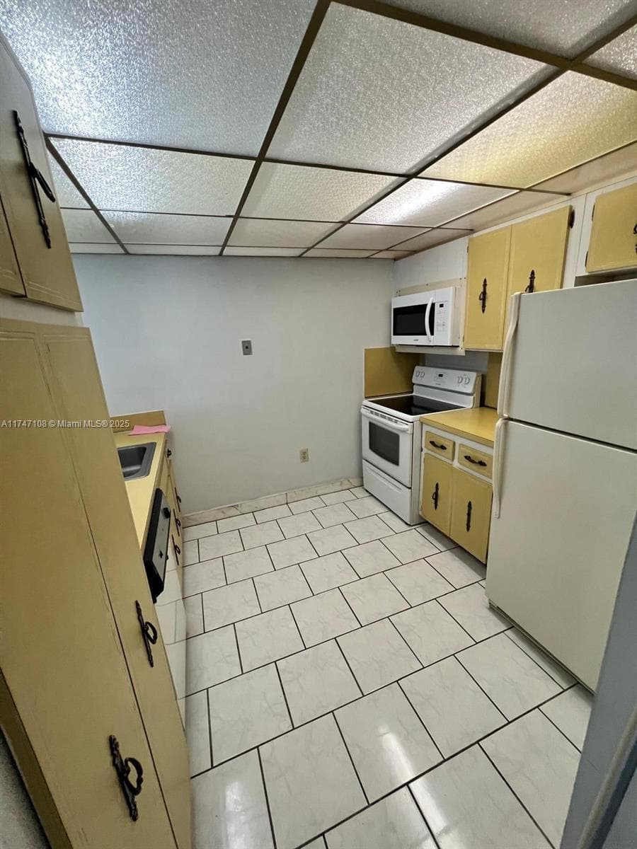 The Leeward Condo · #412-B in North Miami - Photo 8