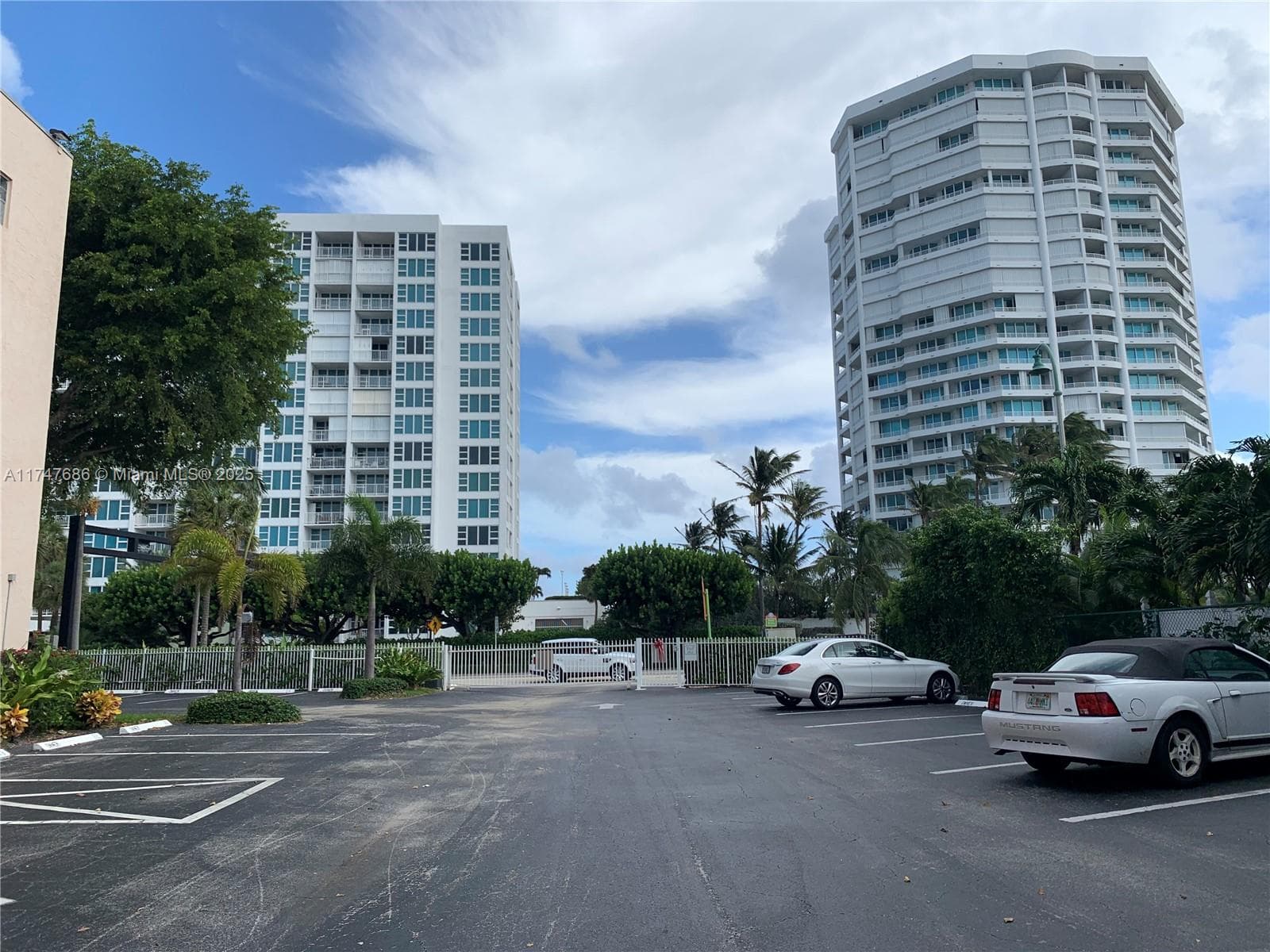 GARDENS BY THE SEA SOUTH · #213 in Lauderdale By The Sea - Photo 2