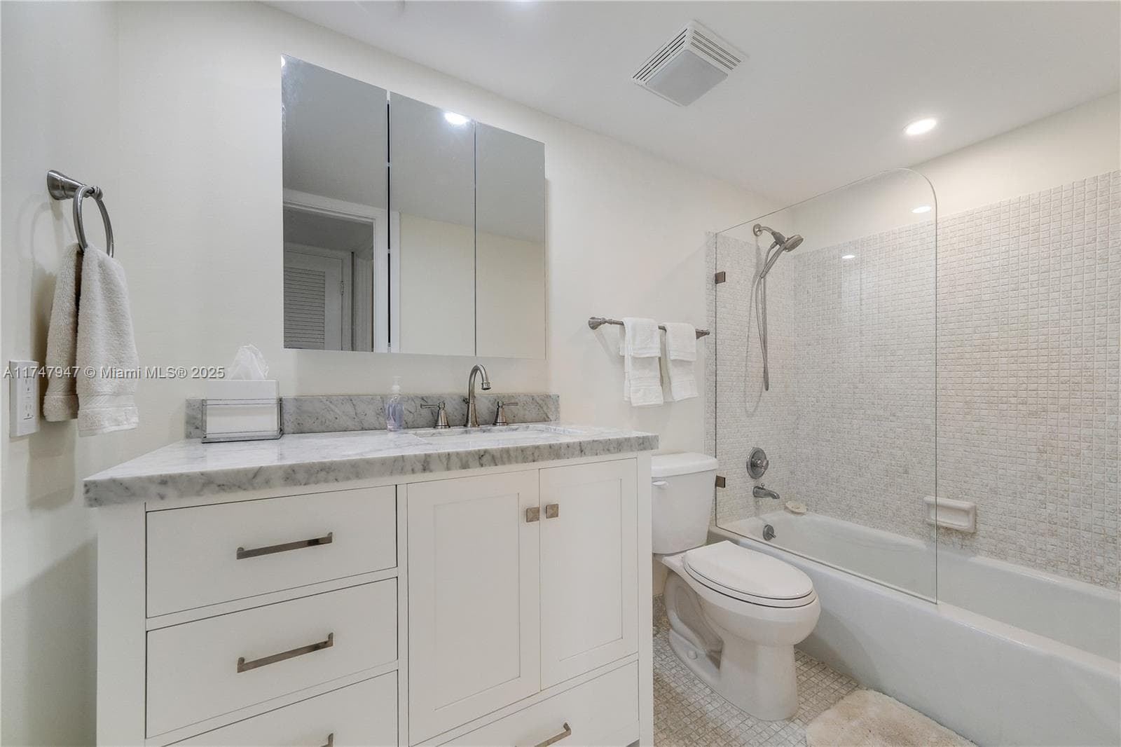 RIDGEVIEW TOWERS · #308 in Fort Lauderdale - Photo 18