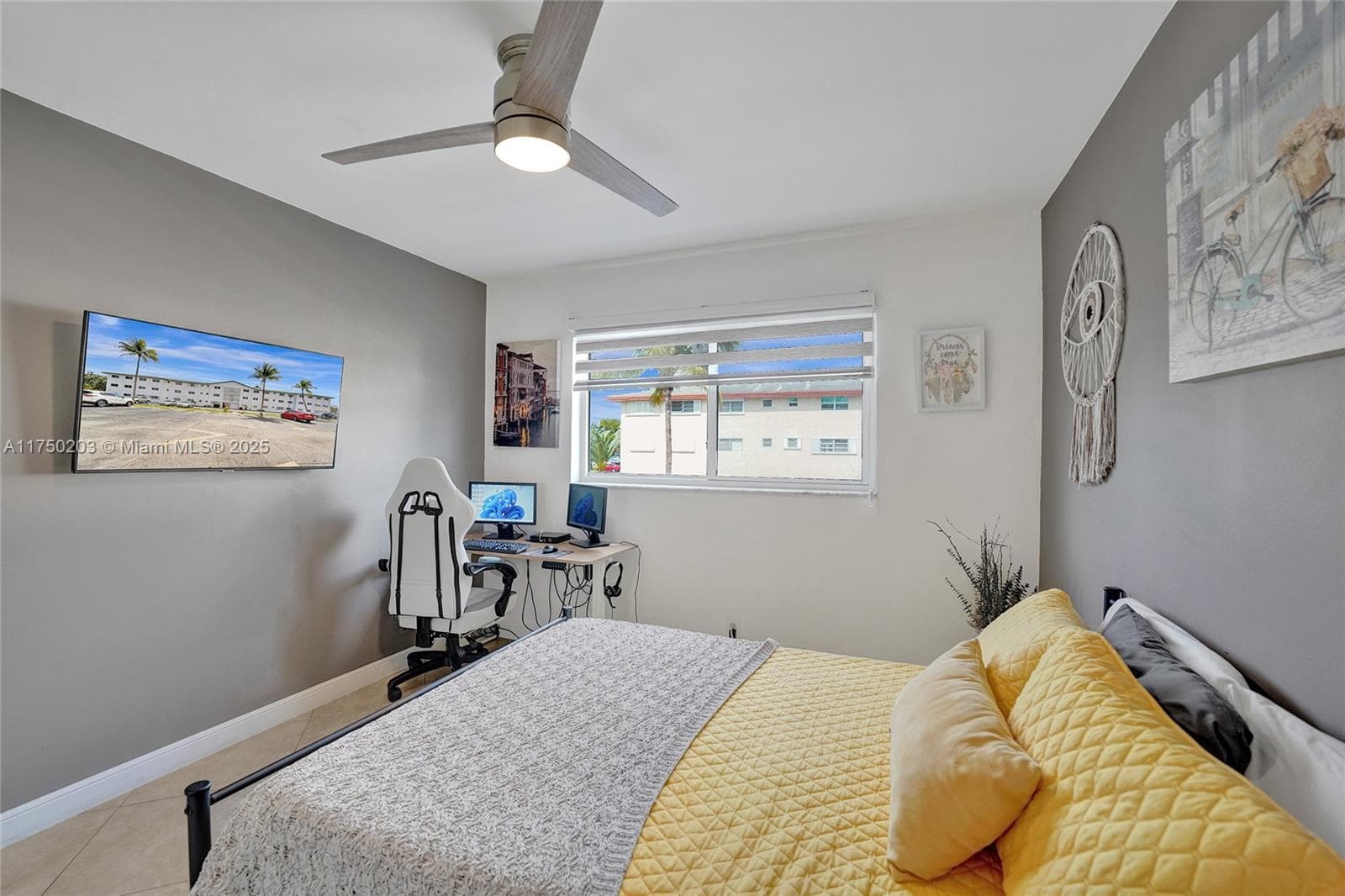 BEVERLY HILLS CONDO · #I203 in Hollywood - Photo 42
