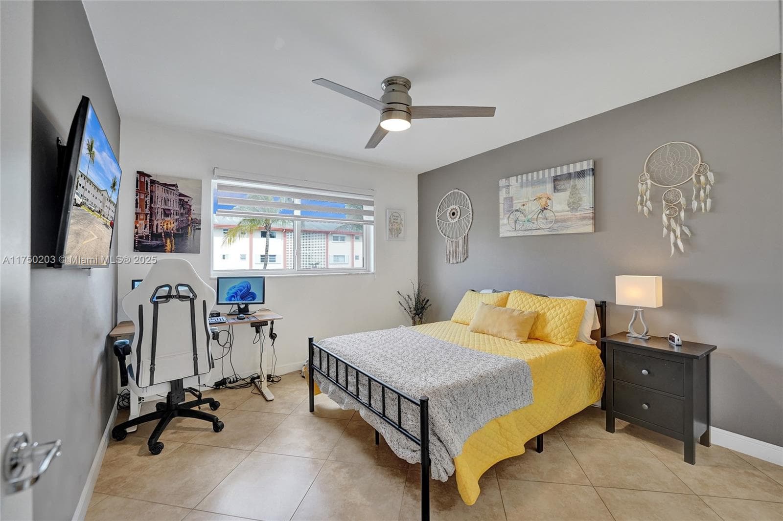 BEVERLY HILLS CONDO · #I203 in Hollywood - Photo 40