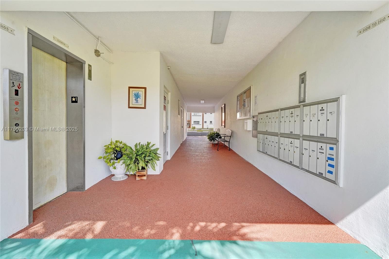 BEVERLY HILLS CONDO · #I203 in Hollywood - Photo 60