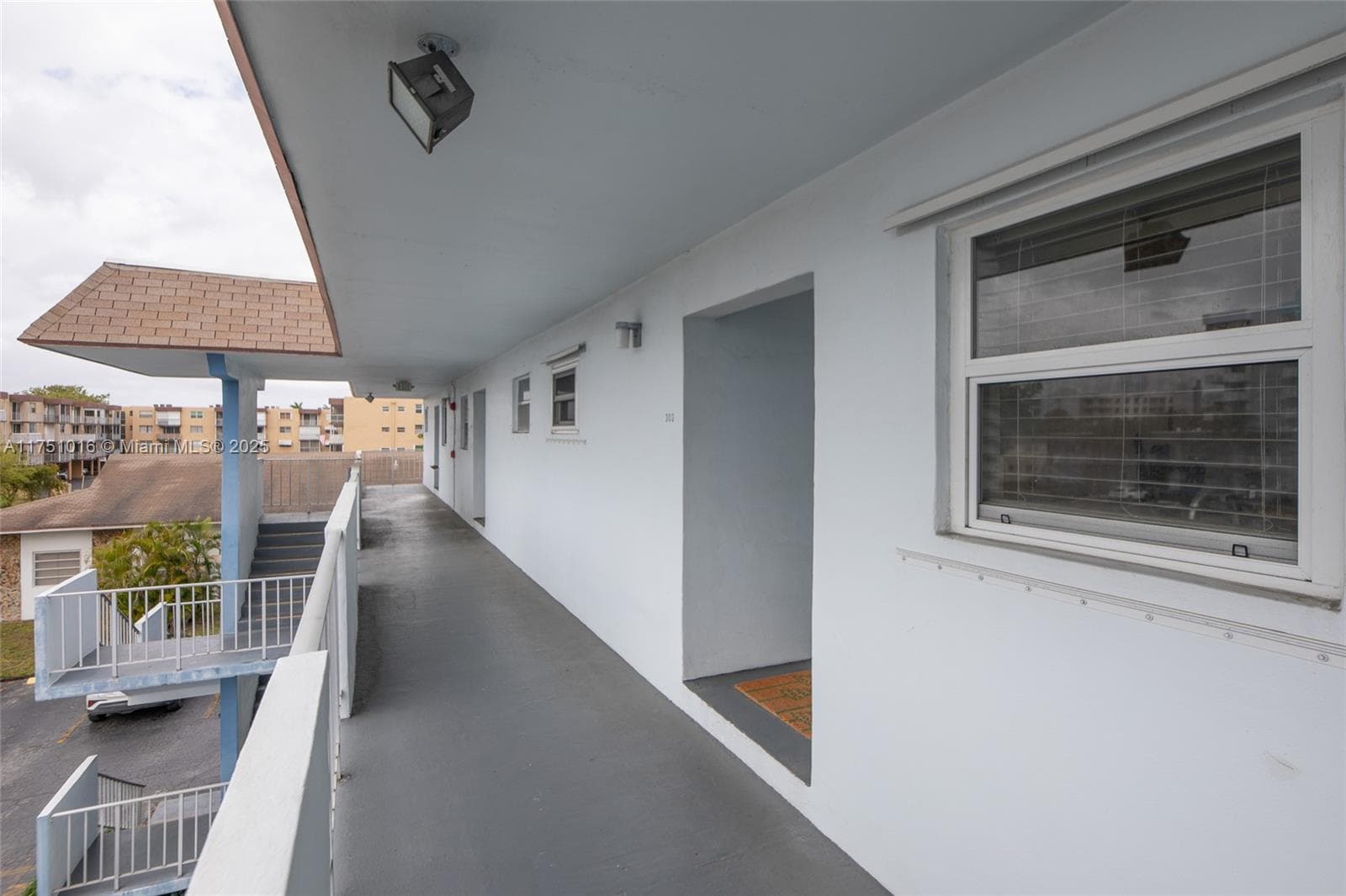 TALLWOOD EAST CONDO · #303 in Hollywood - Photo 14