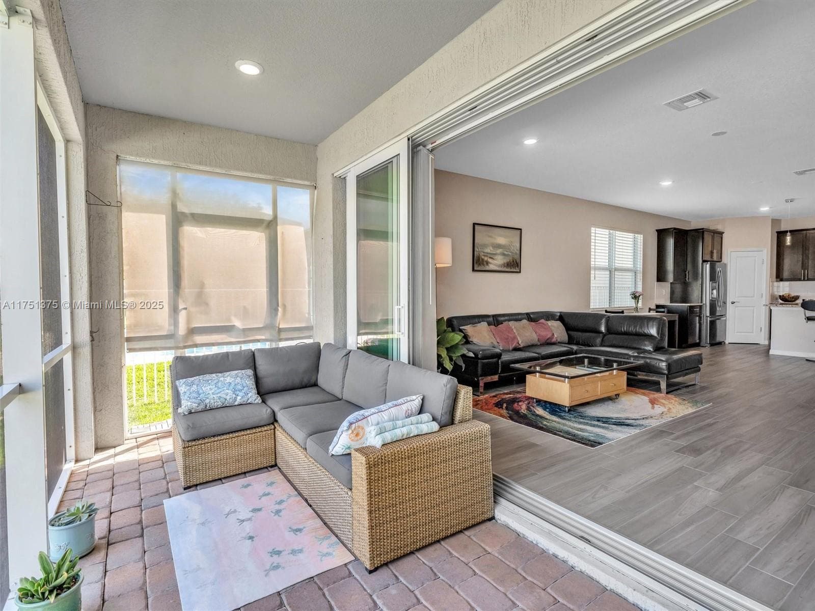With pocket sliders, bring the outdoors inside!