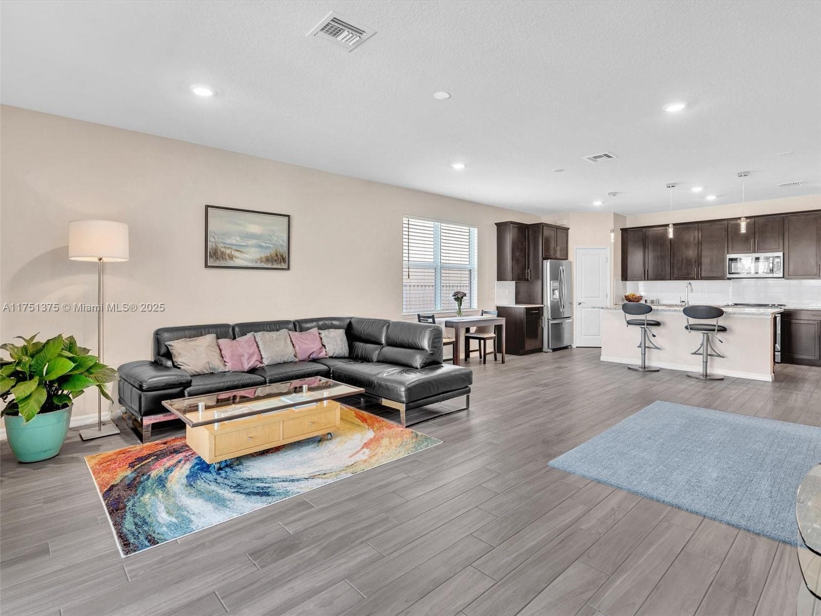 Spacious great room