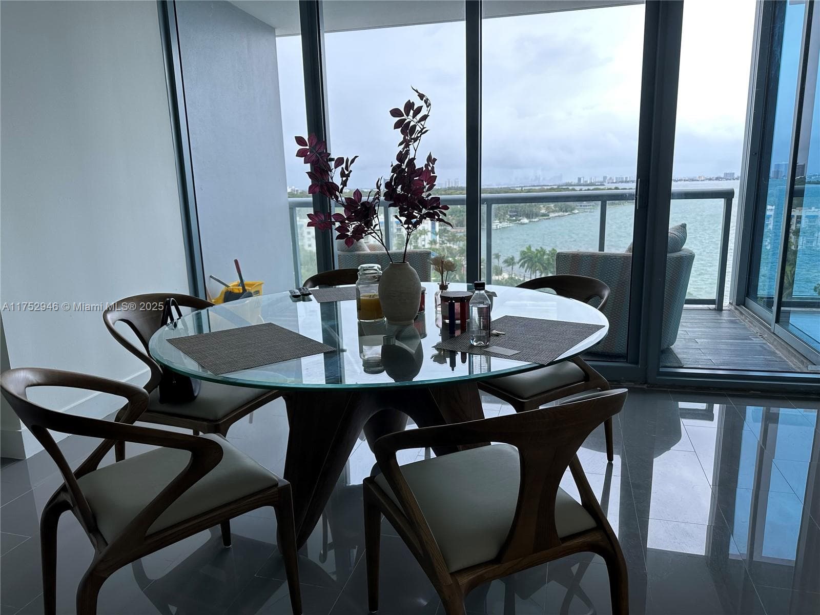 Blue Condominium · #1009 in Miami - Photo 6