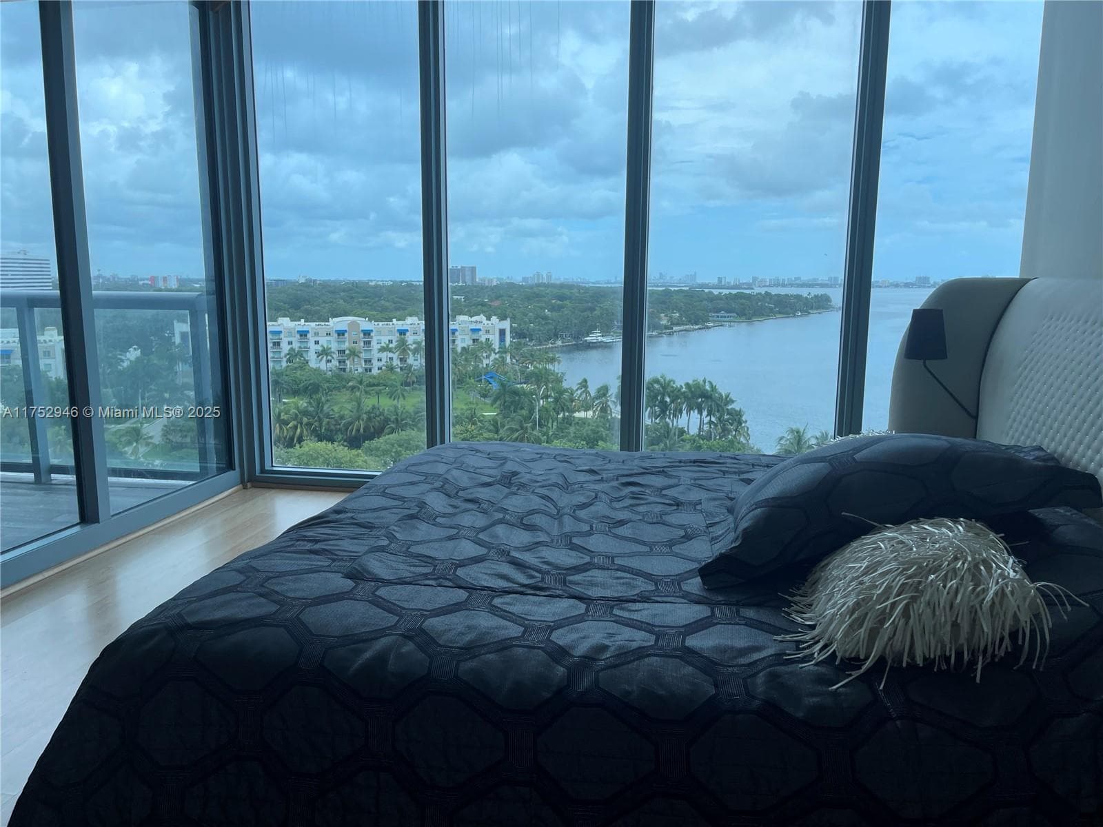 Blue Condominium · #1009 in Miami - Photo 12