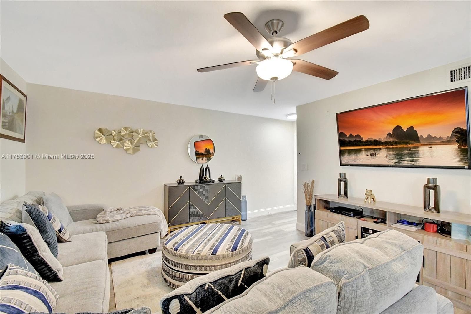 SAILBOAT POINTE CONDO · #1410 in Oakland Park - Photo 6