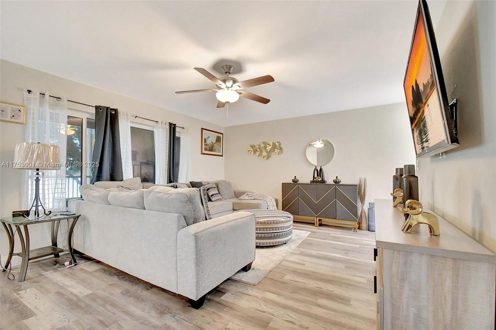 SAILBOAT POINTE CONDO · #1410 in Oakland Park - Photo 5