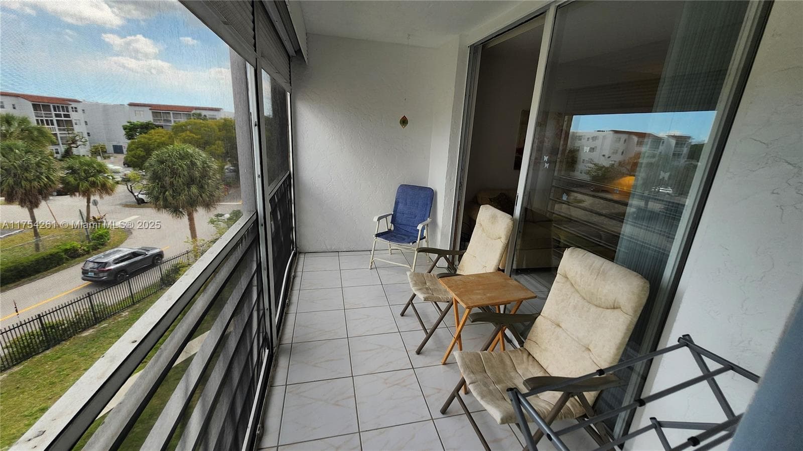 Somerset Condo 1 · #400 in Lauderdale Lakes - Photo 10