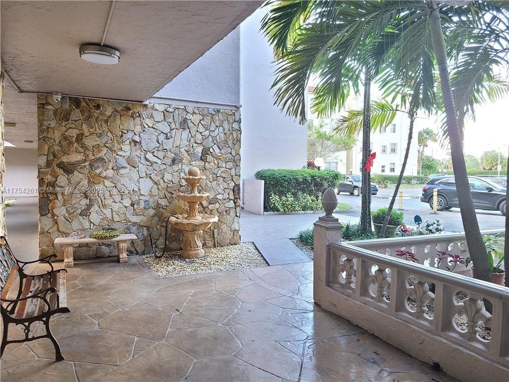 Somerset Condo 1 · #400 in Lauderdale Lakes - Photo 33