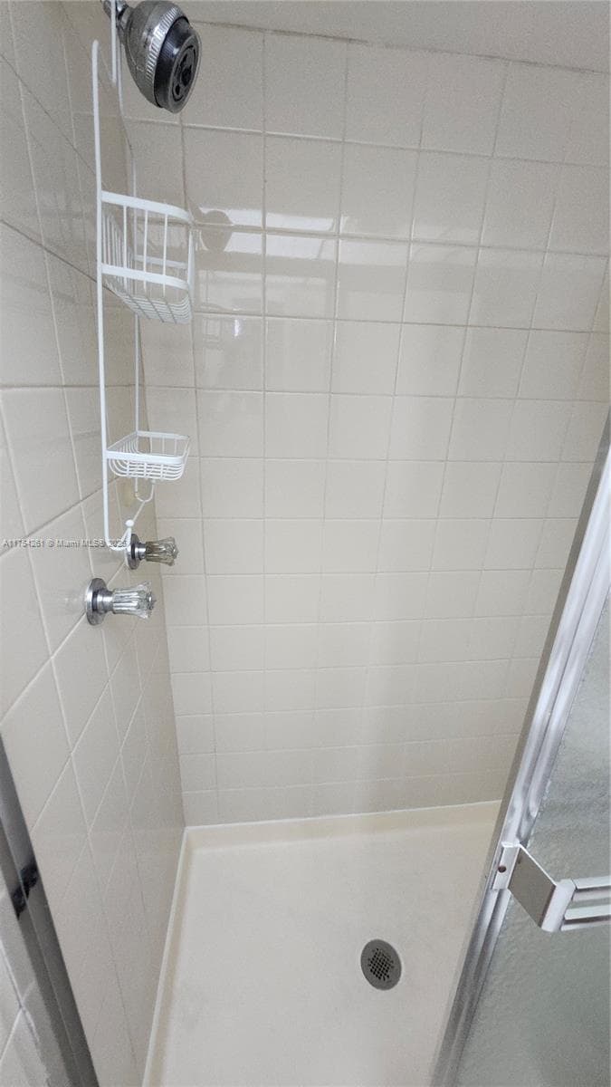 Somerset Condo 1 · #400 in Lauderdale Lakes - Photo 19
