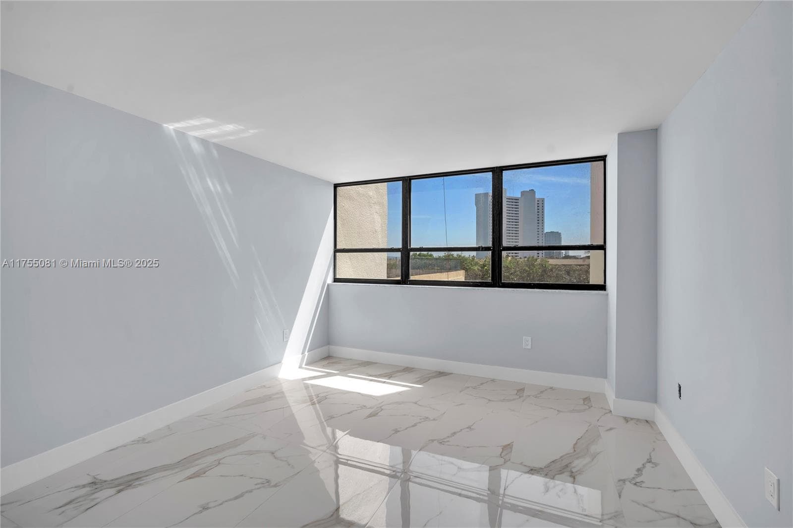 Palm Beach House · #304 in West Palm Beach - Photo 19