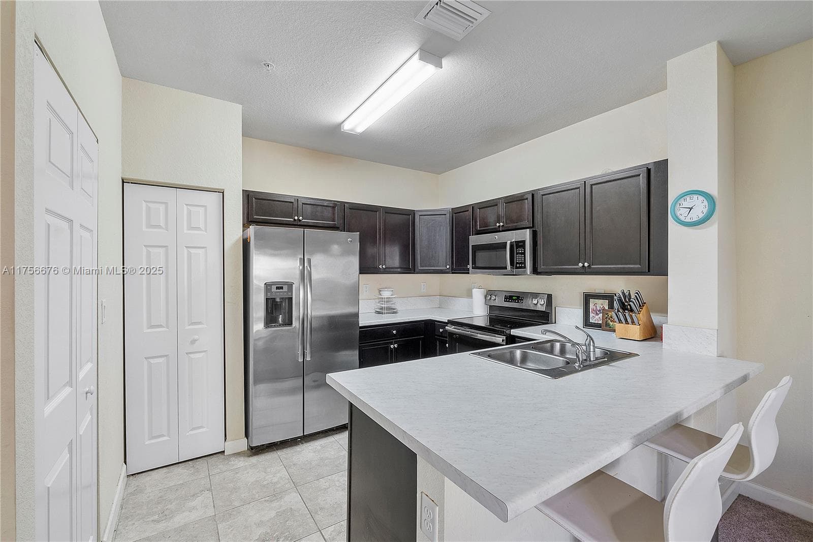 142 SE 28th Ter #11 photo 10
