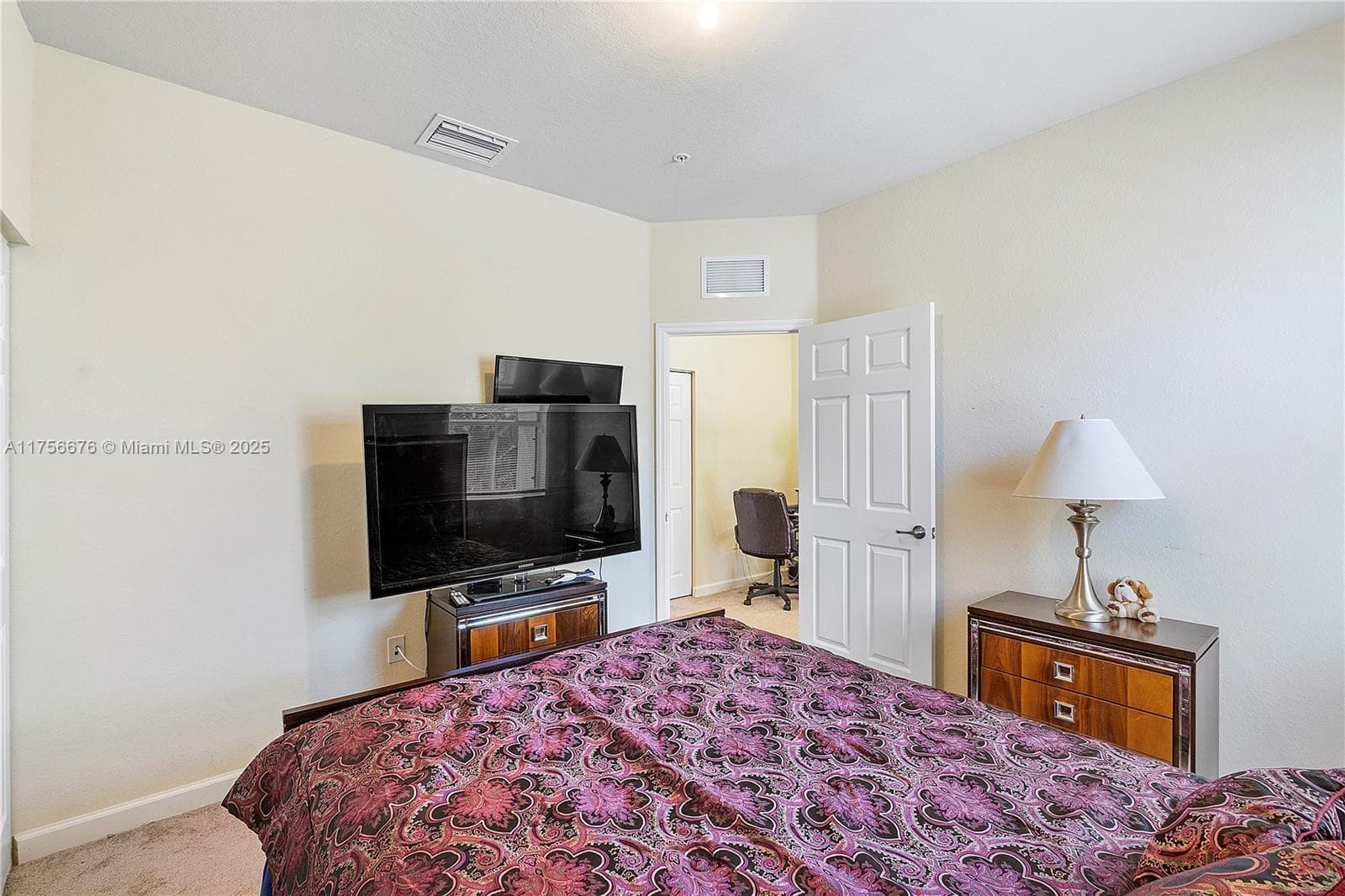 142 SE 28th Ter #11 photo 25