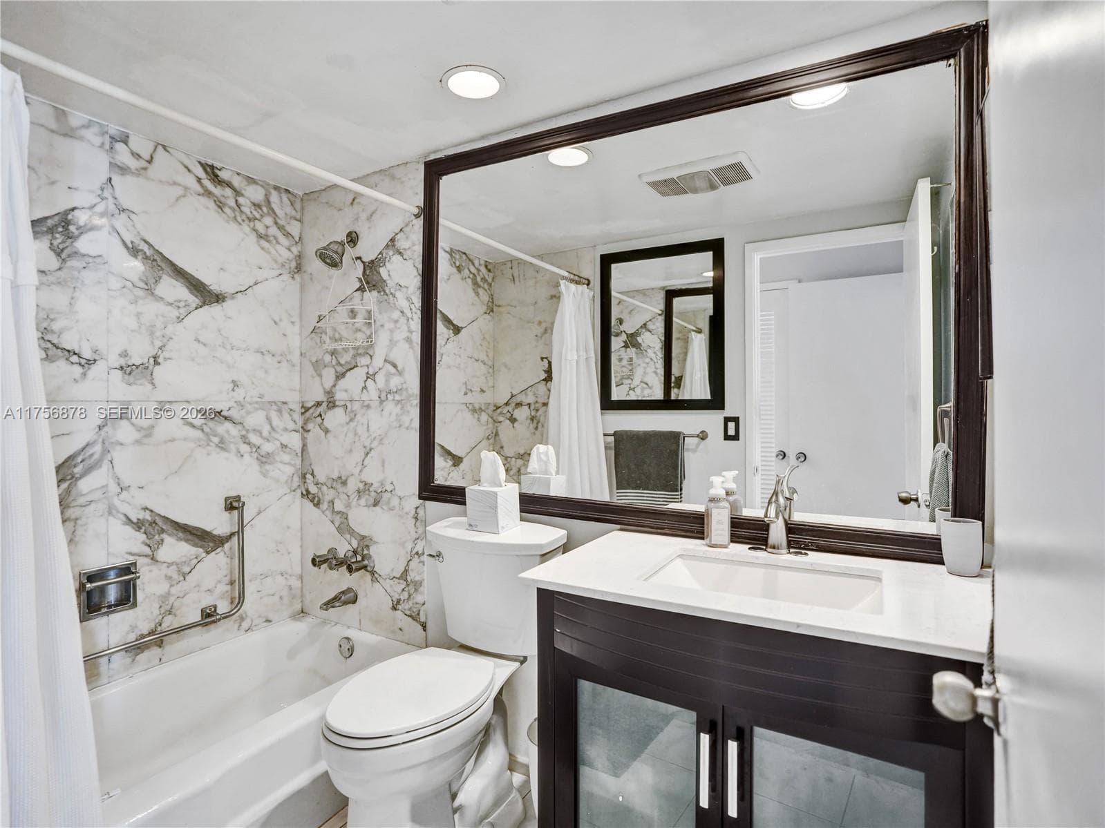Royal Ambassador · #402 in Fort Lauderdale - Photo 14