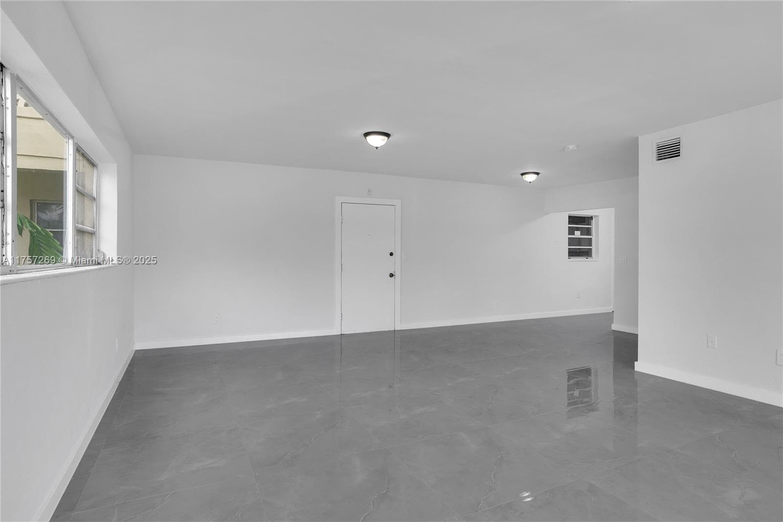 Sans Souci · #1 in North Miami - Photo 17