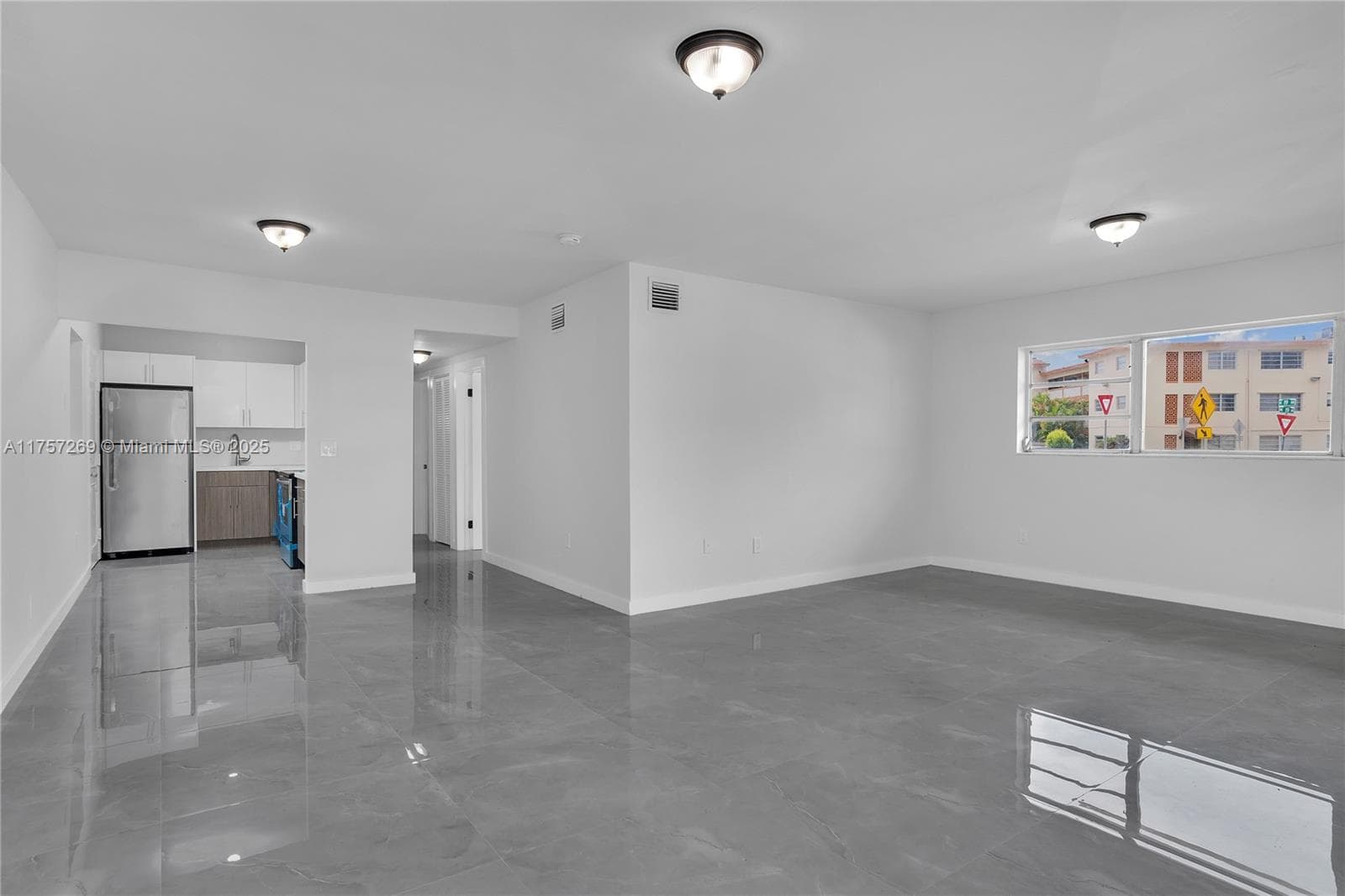 Sans Souci · #1 in North Miami - Photo 20