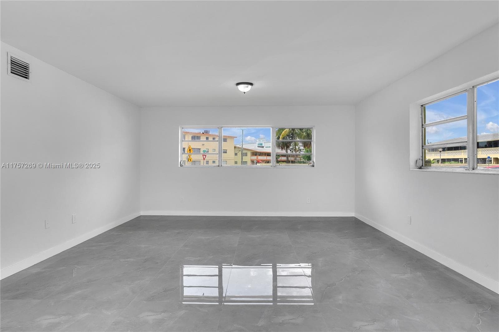 Sans Souci · #1 in North Miami - Photo 19