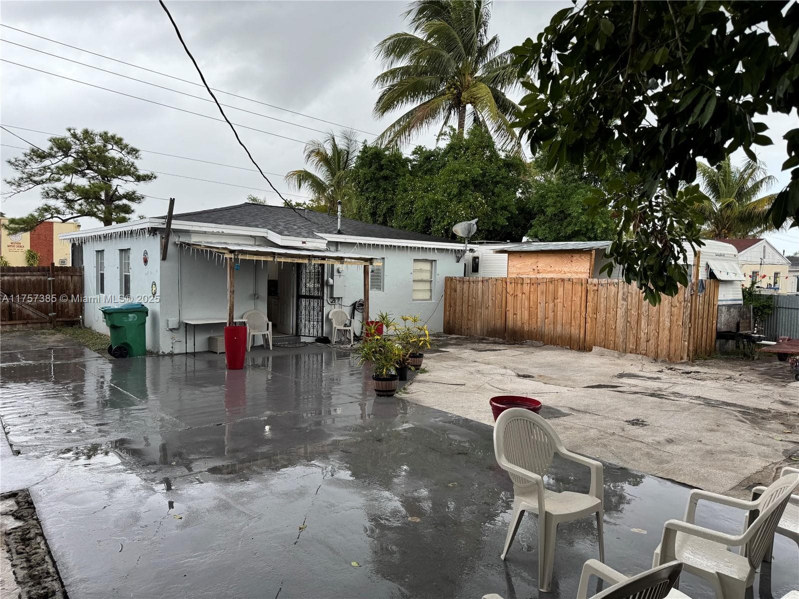 2380 NW 133rd St photo 17