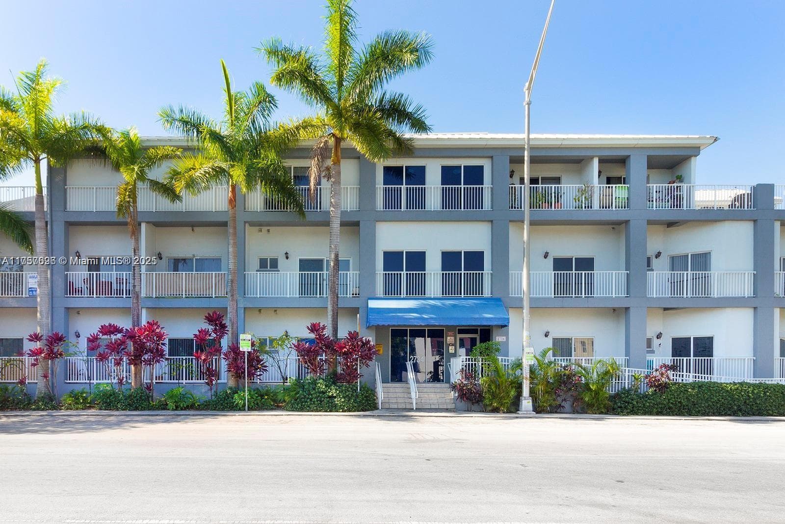 BIRD GROVE CONDO · #310 in Miami - Photo 2