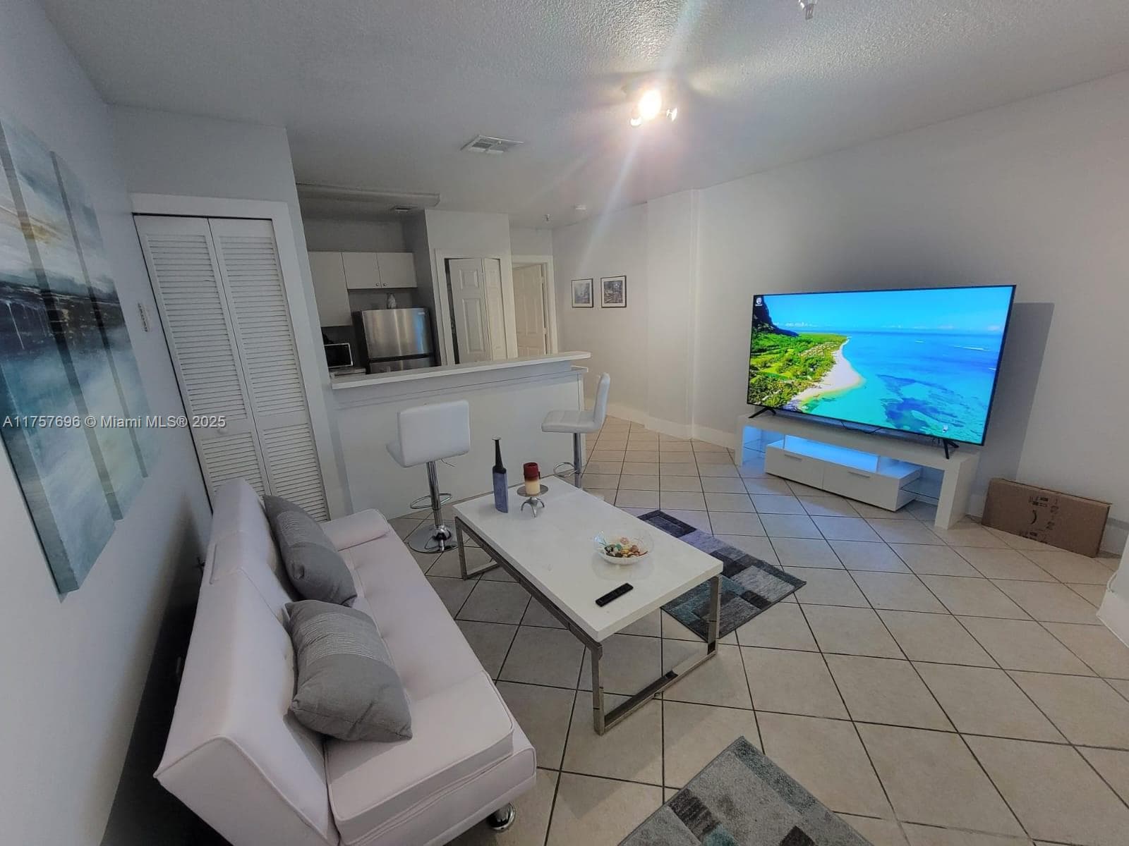 BIRD GROVE CONDO · #310 in Miami - Photo 4
