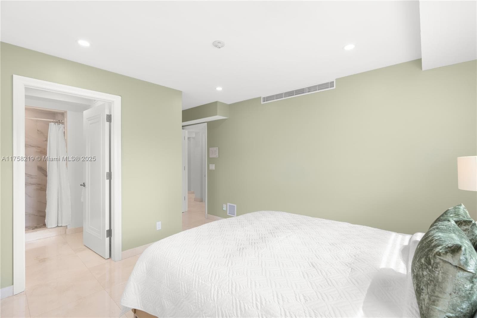 1807 N Fort Lauderdale Beach Blvd photo 32