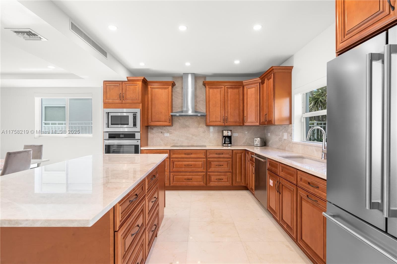 1807 N Fort Lauderdale Beach Blvd photo 18