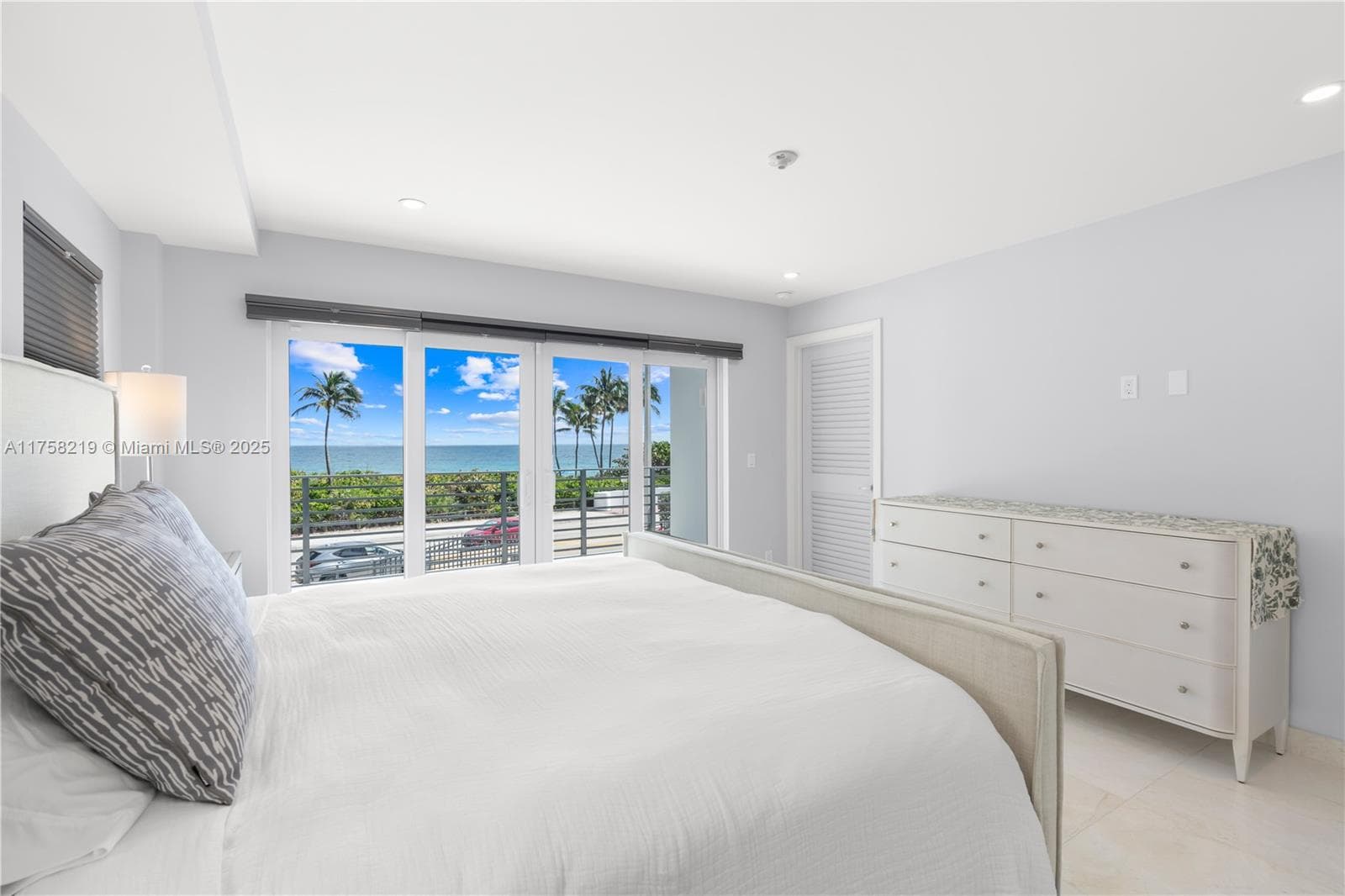 Second Master King Size Bed