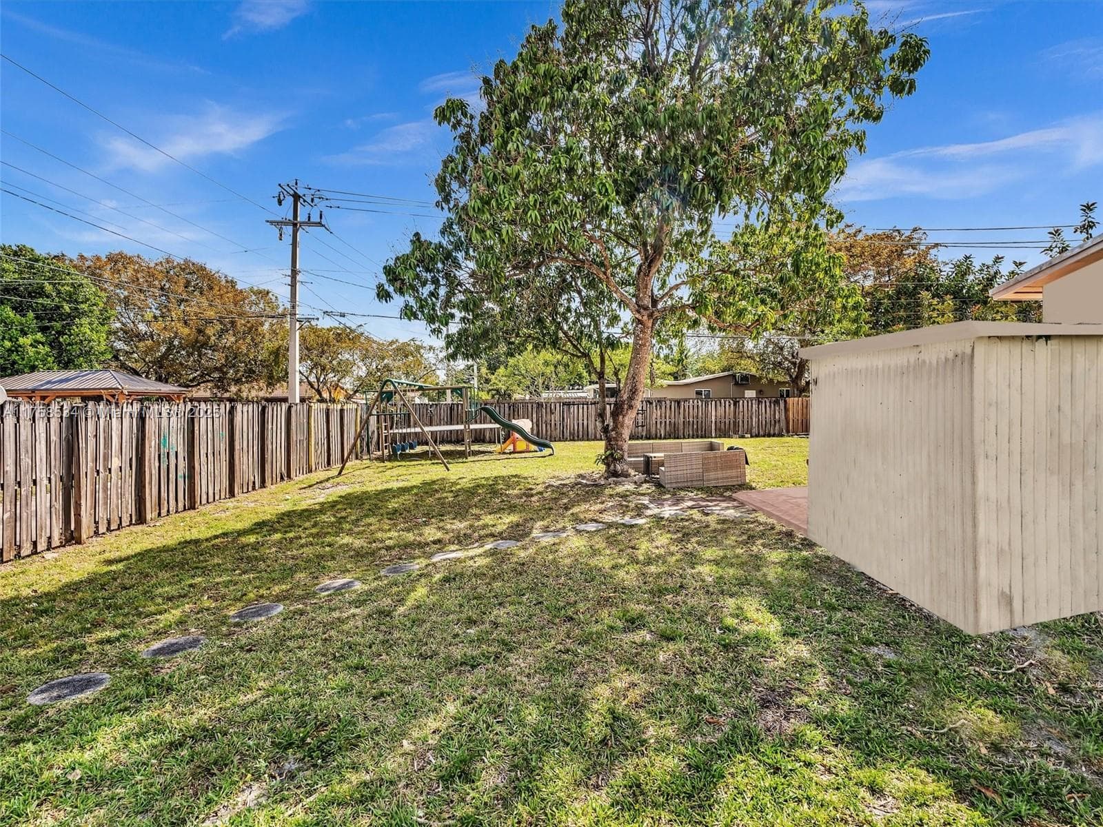 4401 Johnson St photo 29