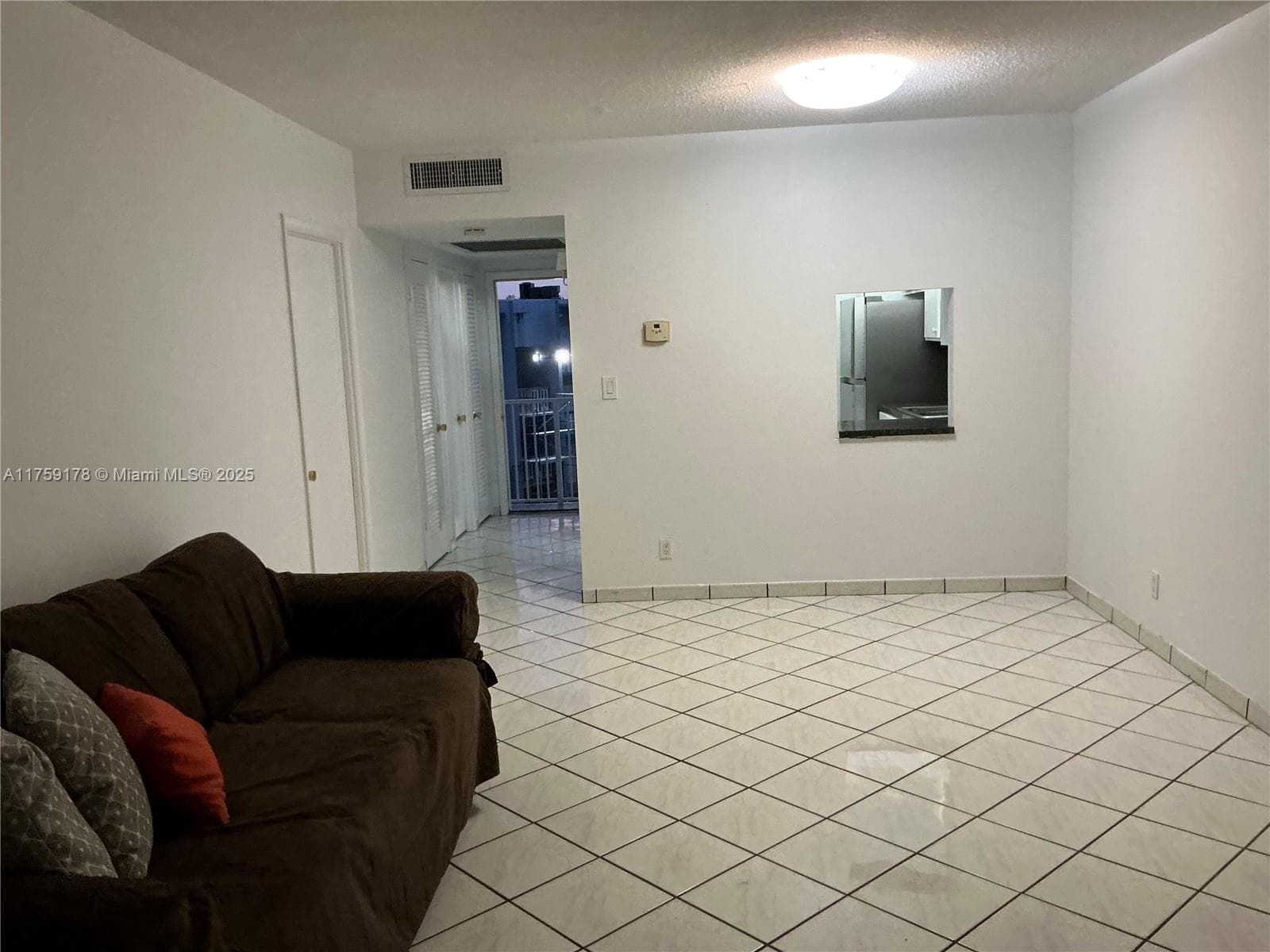 Sheridan Lakes Condo · #304 in Hollywood - Photo 3