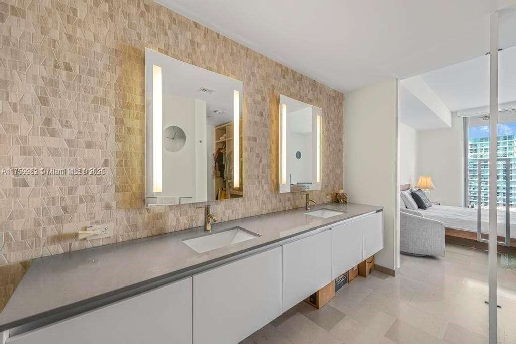 Reach Brickell City Centre · #1710 in Miami - Photo 18