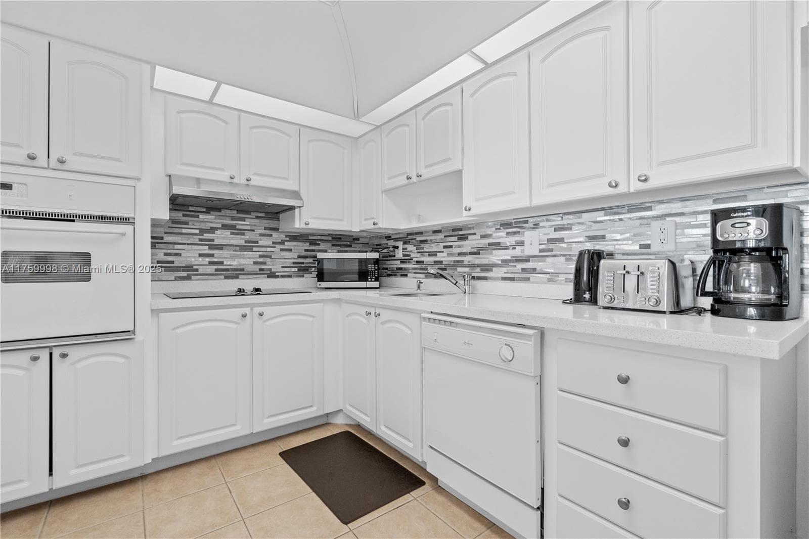 Ocean Reserve · #614 in Sunny Isles Beach - Photo 10