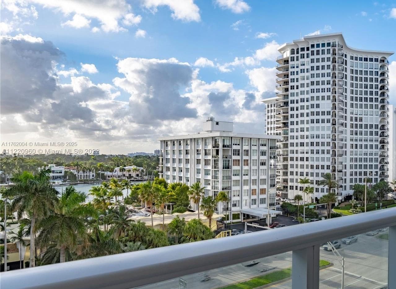 The Pavilion · #717 in Miami Beach - Photo 12