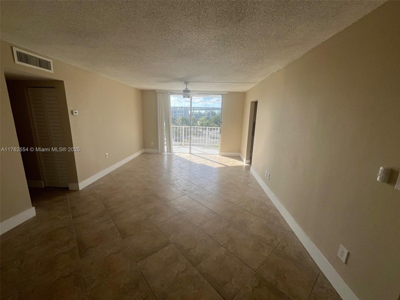 MONTECARLO CONDO · #D-501 in Miami - Photo 11