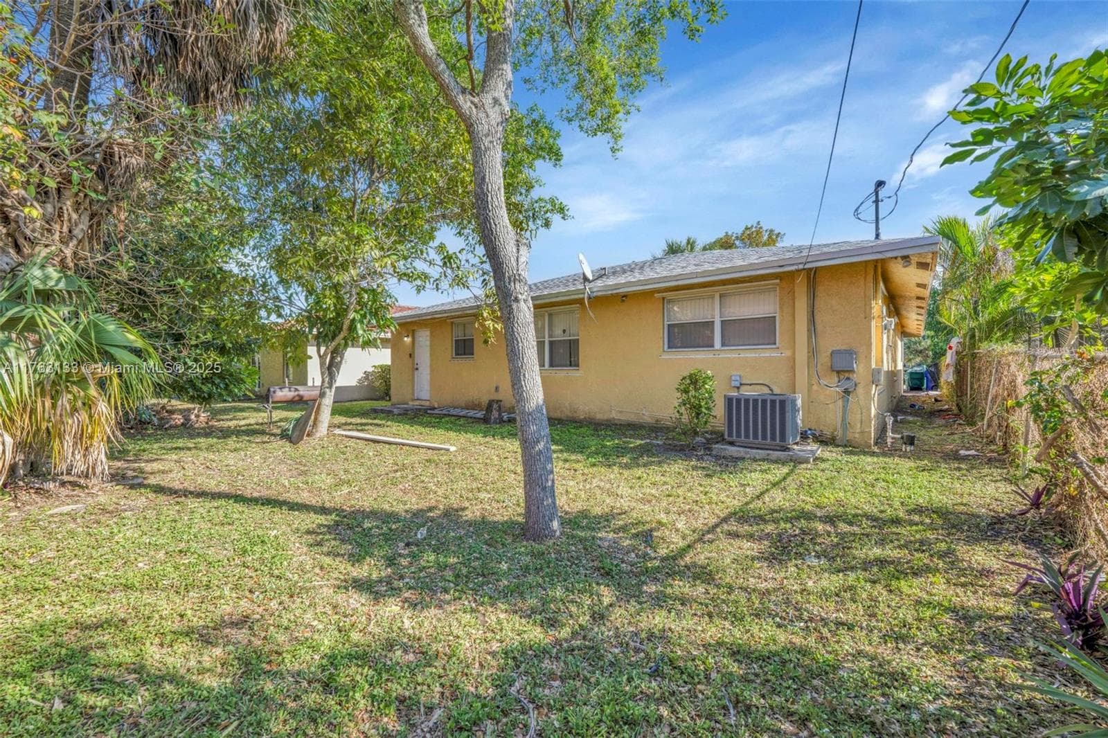 2855 NW 7th St photo 14