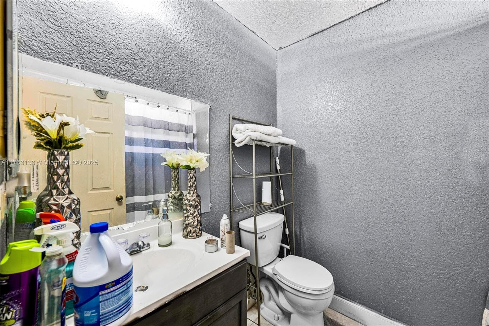 2855 NW 7th St photo 8