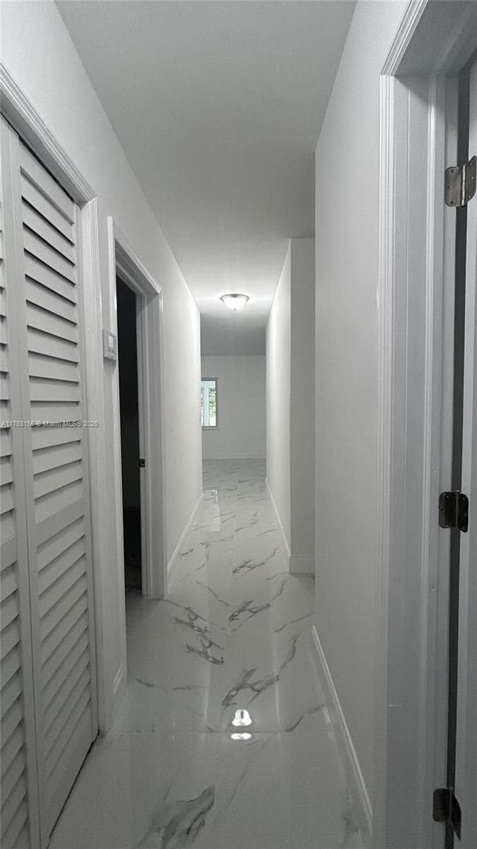 205 Seaman Ave photo 27