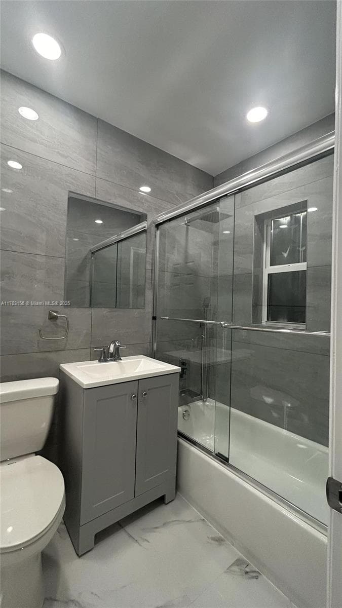 205 Seaman Ave photo 11