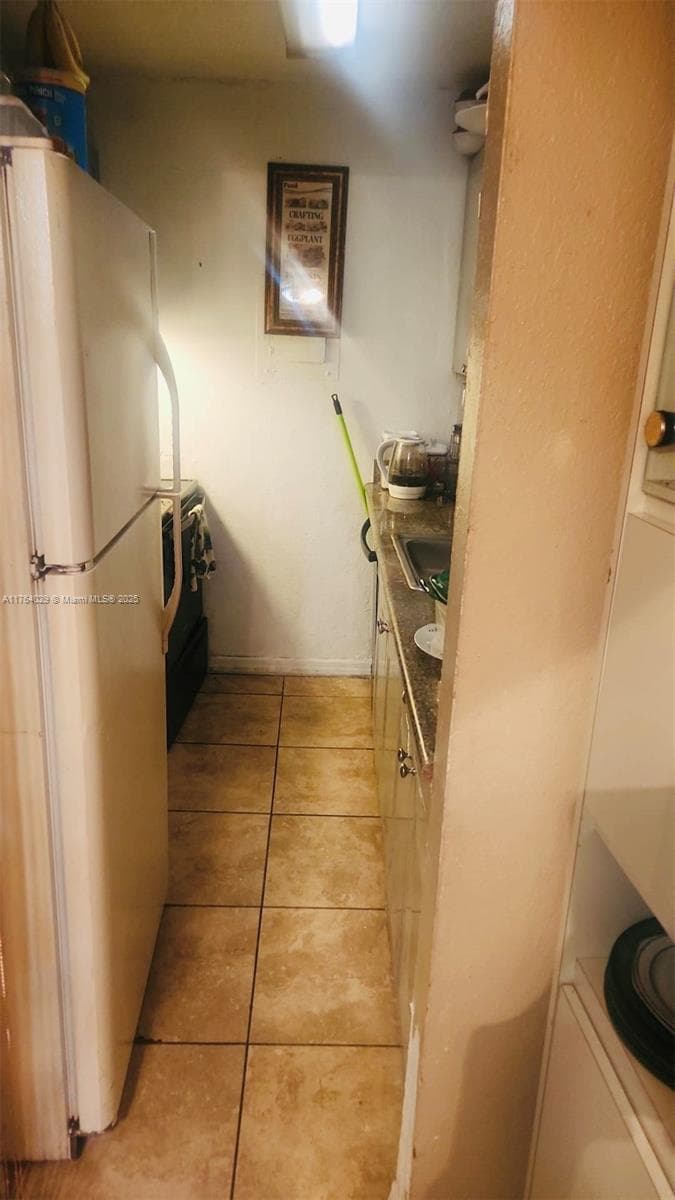 LAKESIDE CONDO · #204 in Lauderdale Lakes - Photo 6