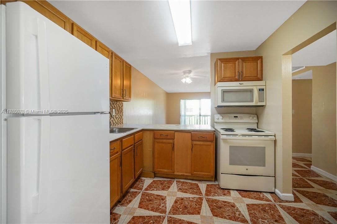 Ola Condominium · #D111 in Miami - Photo 2