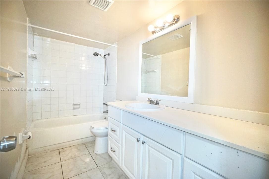 Ola Condominium · #D111 in Miami - Photo 5