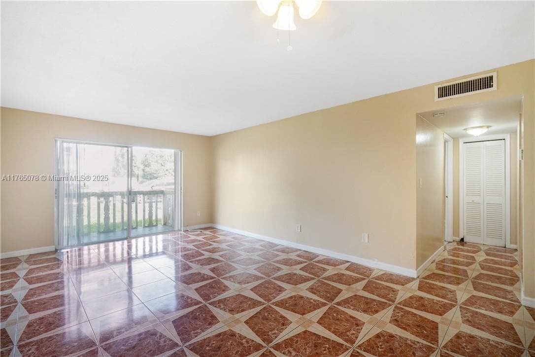 Ola Condominium · #D111 in Miami - Photo 4