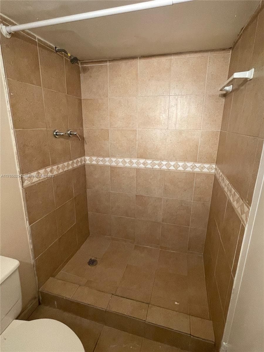 Bayview Palms · #107 in North Miami - Photo 10