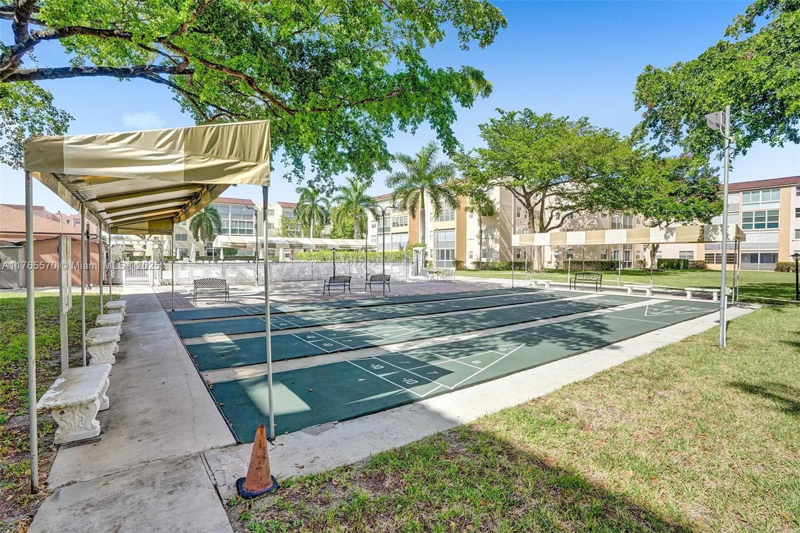 Somerset · #405 in Lauderdale Lakes - Photo 32