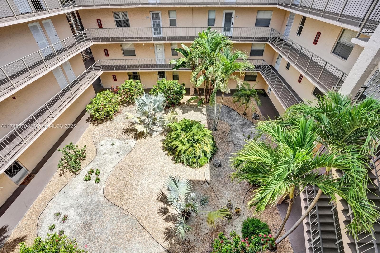 Somerset · #405 in Lauderdale Lakes - Photo 28