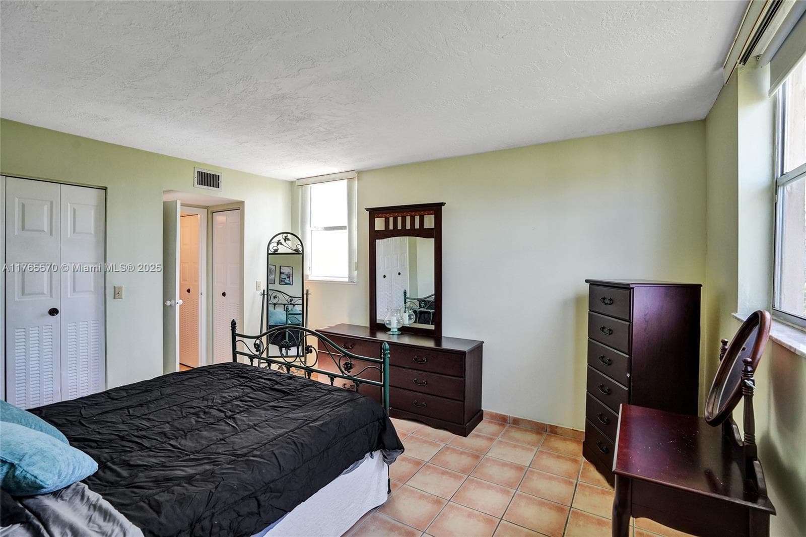 Somerset · #405 in Lauderdale Lakes - Photo 20