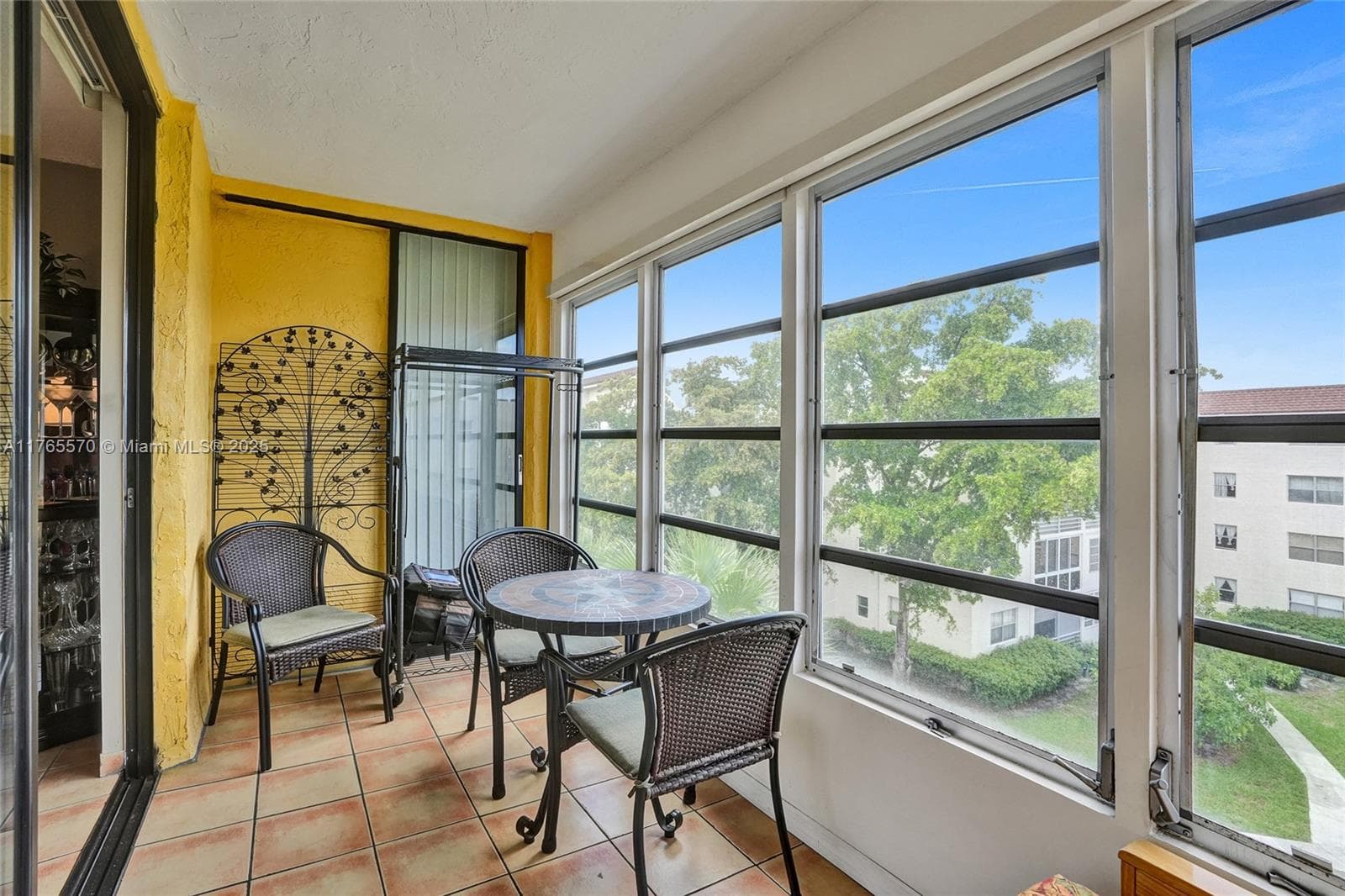 Somerset · #405 in Lauderdale Lakes - Photo 24