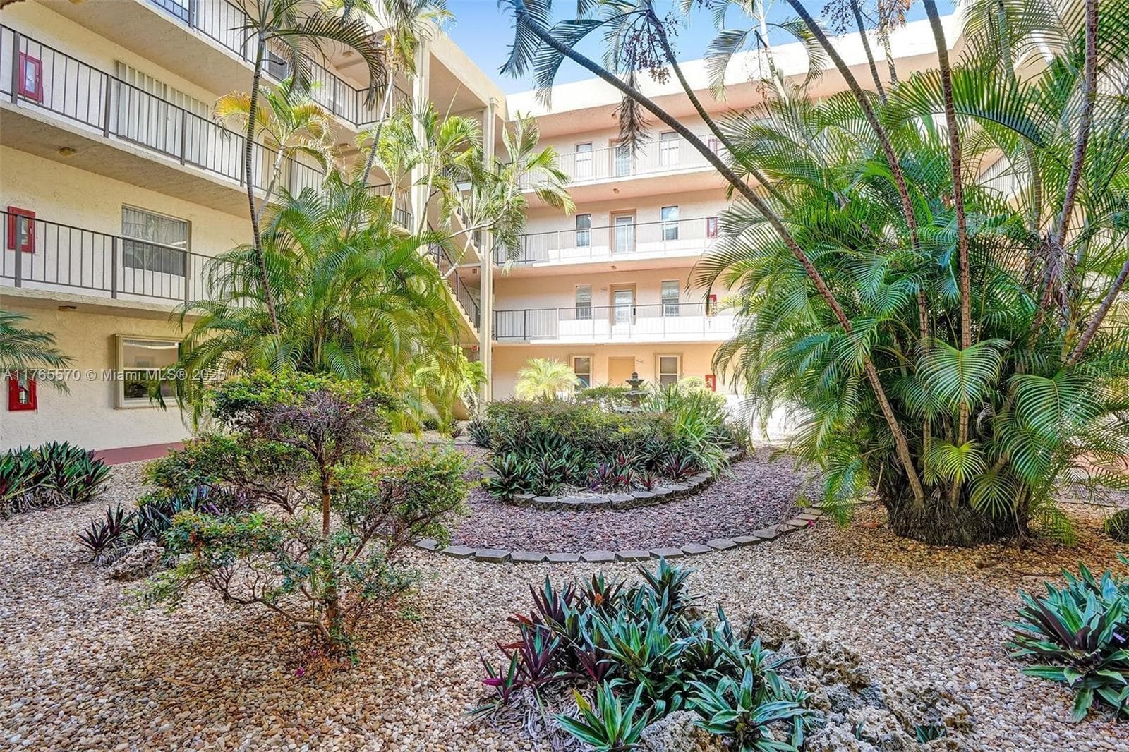 Somerset · #405 in Lauderdale Lakes - Photo 39