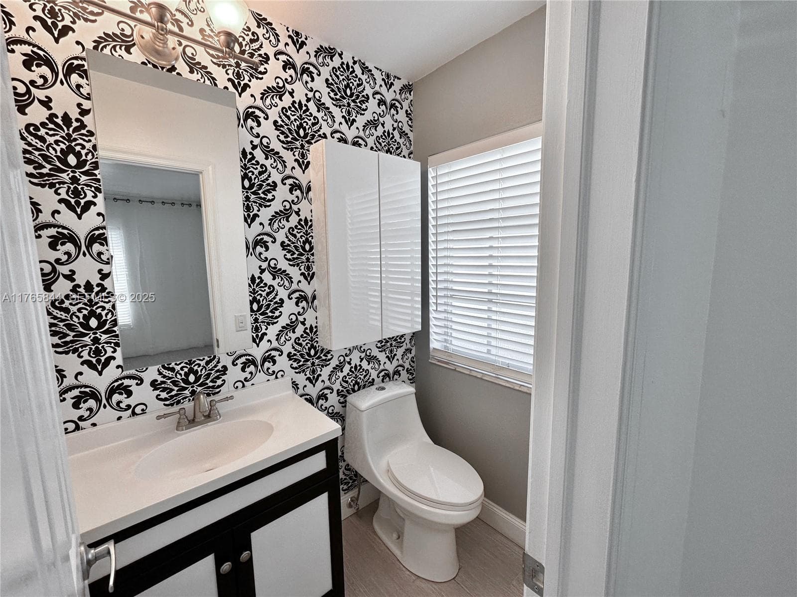 Imperial Point Colonnade · #1301 in Fort Lauderdale - Photo 12